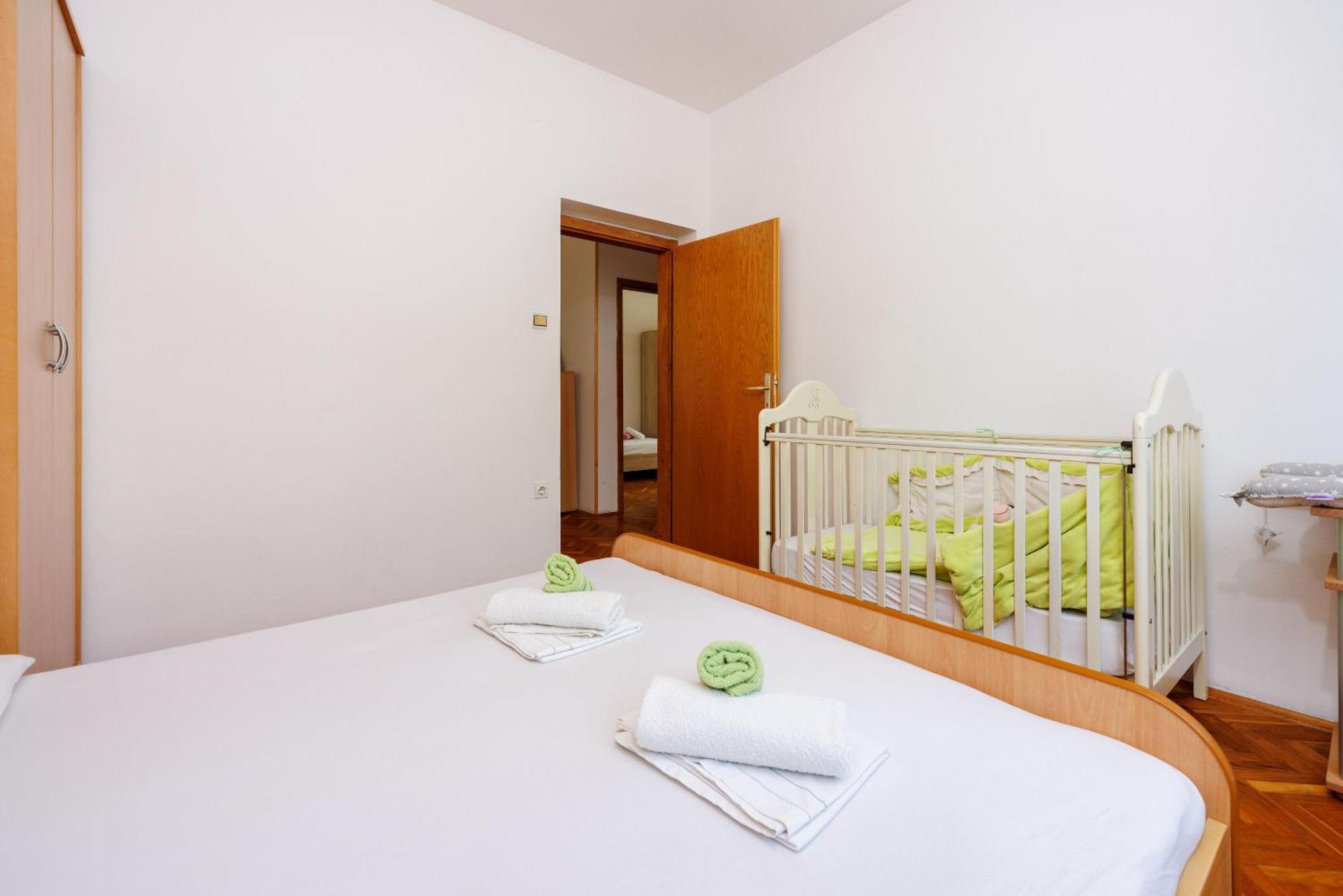 Apartments Davorka Crikvenica Kültér fotó